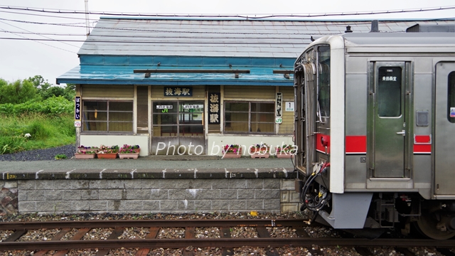 JR宗谷本線抜海駅に停車中の列車